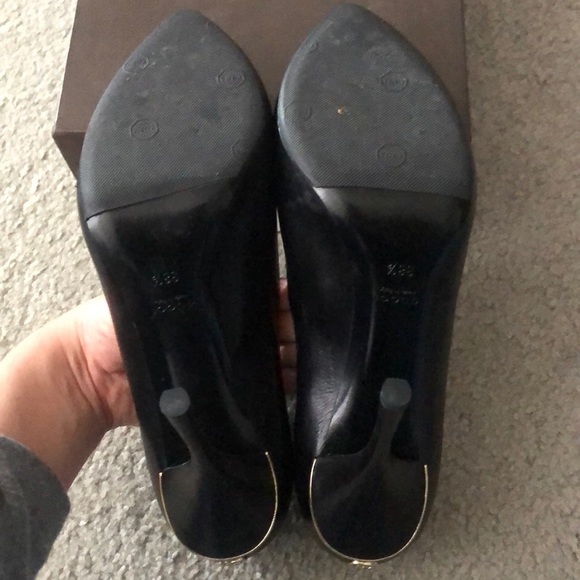 Authentic Gucci pumps - Picture 3 of 8